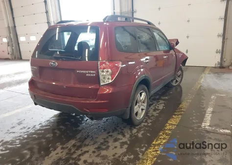 2010 Subaru Forester 2.5X Premium z USA, uszkodzony, nr VIN JF2SH6CC5AH765929